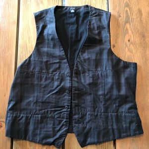 Men’s Alfani button down vest, Sz XL